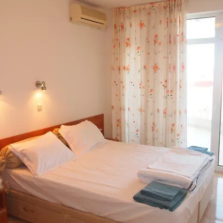 Private аpartament In Lazur 2 شقة